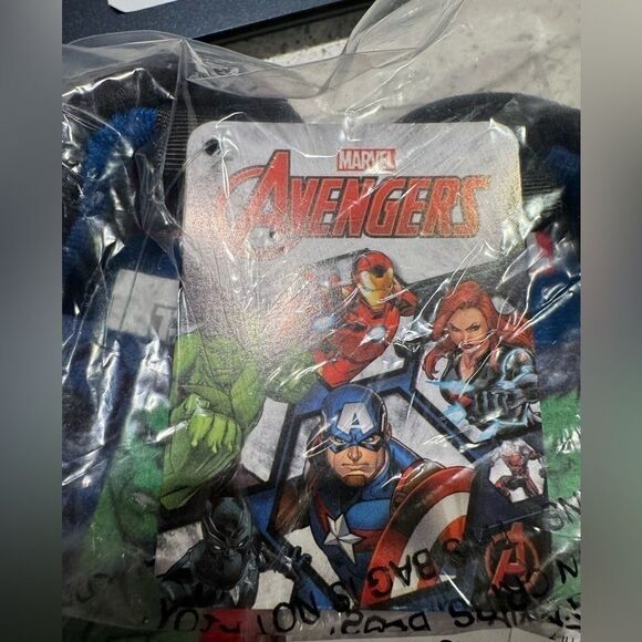 Marvel Marvel Baby Boys Avengers Slippers  - NWT size 5/6 - Picture 2 of 5
